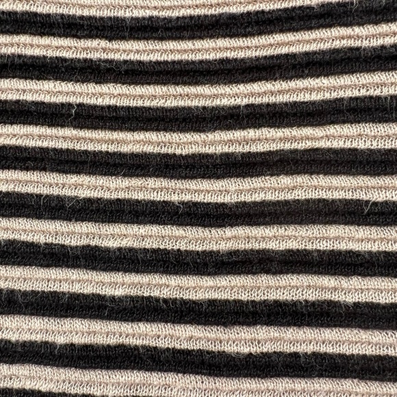 Eileen Fisher Black & Oatmeal Stripe Linen Blend Short Sleeve Top L - Picture 5 of 5